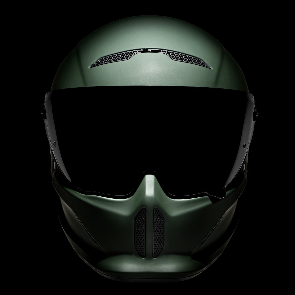 AT4.0 CARBON Commander