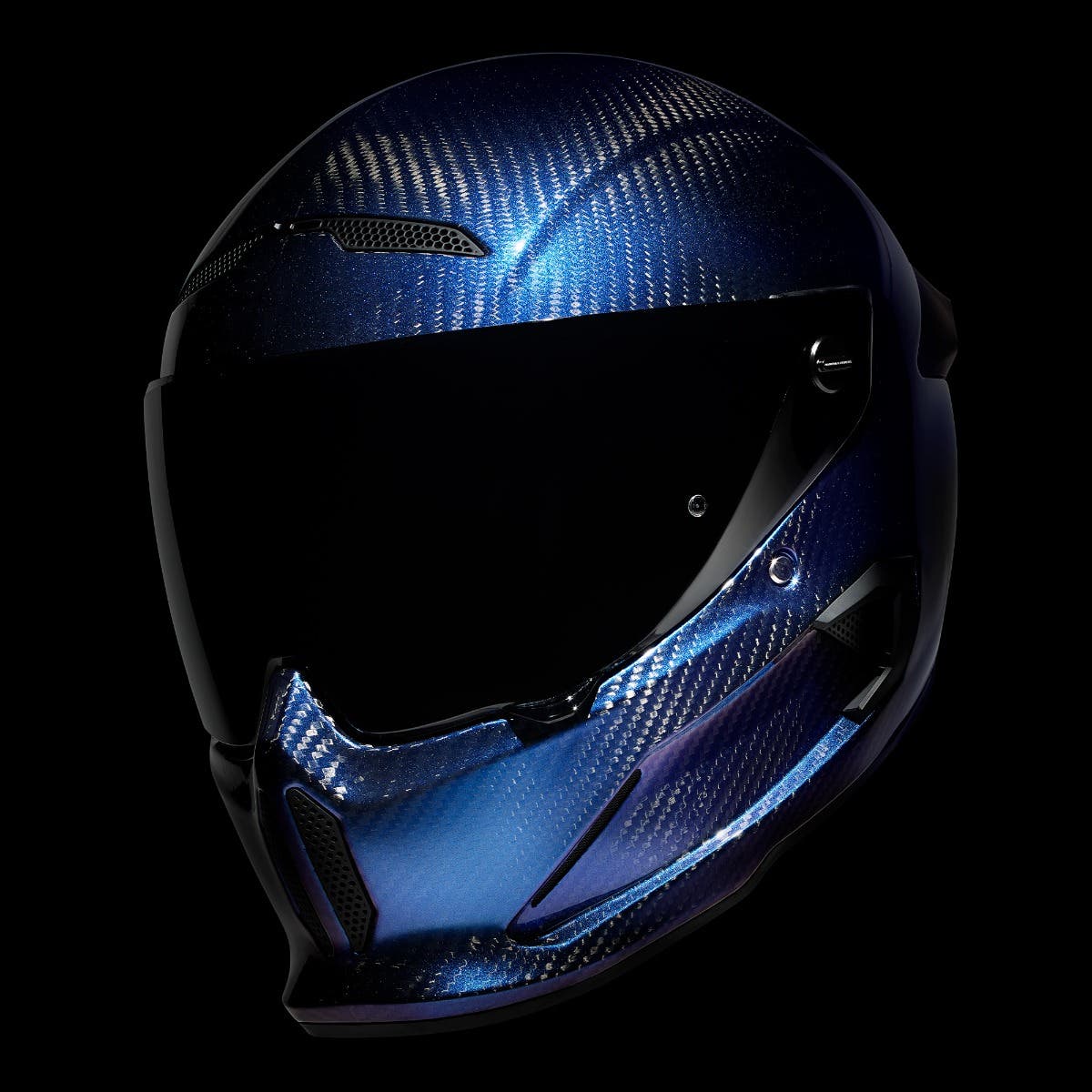 AT4.0 CARBON Nebula Carbon