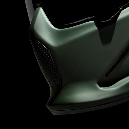 AT4.0 CARBON Commander