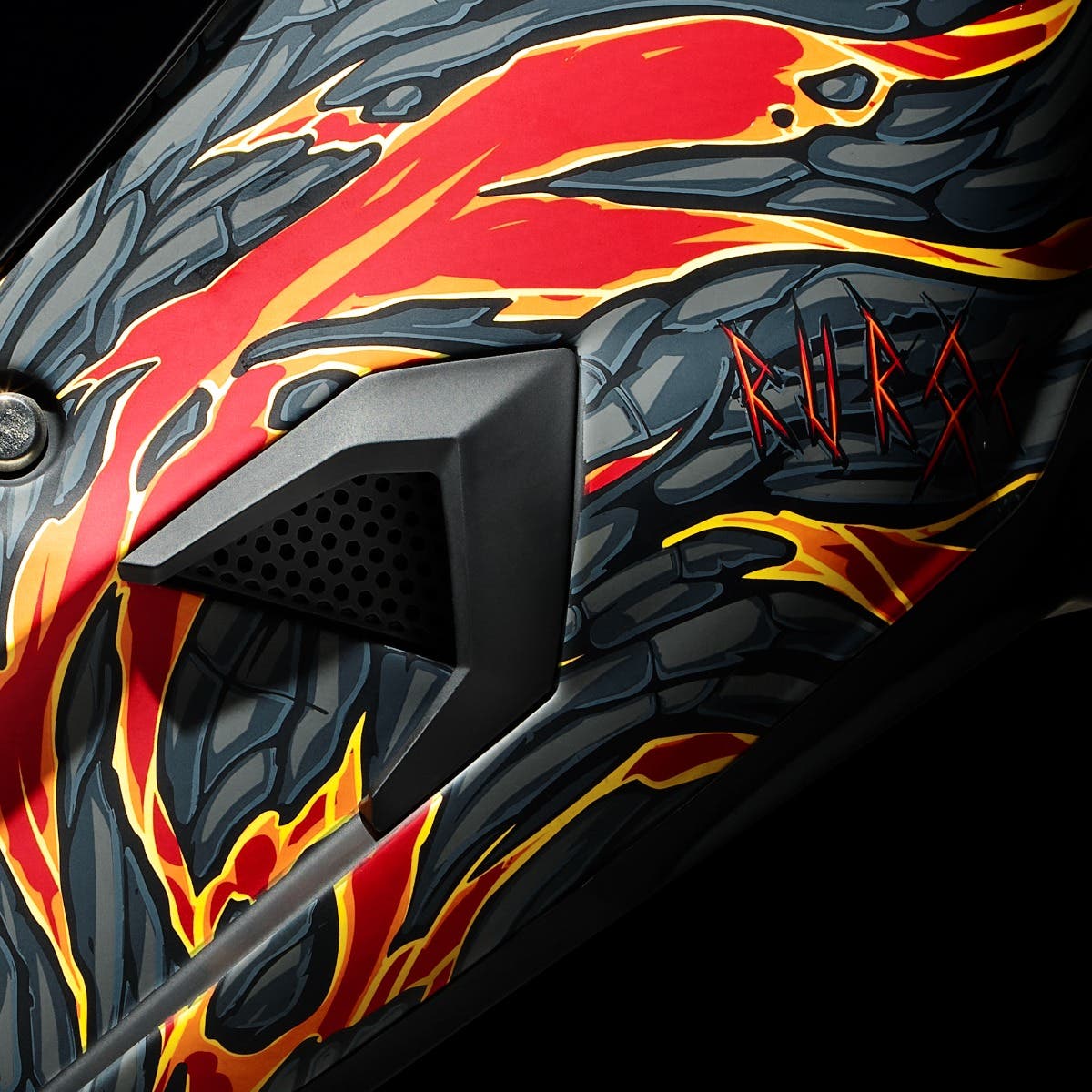 AT4.0 CARBON Surtr
